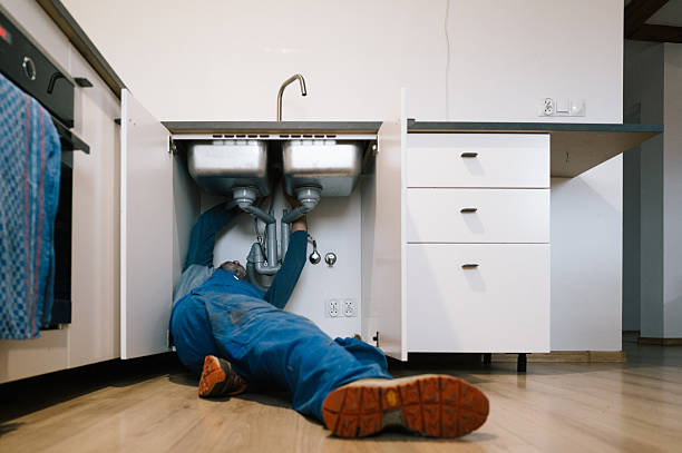 Professional Leak Detection technician working in Pearl River, NY